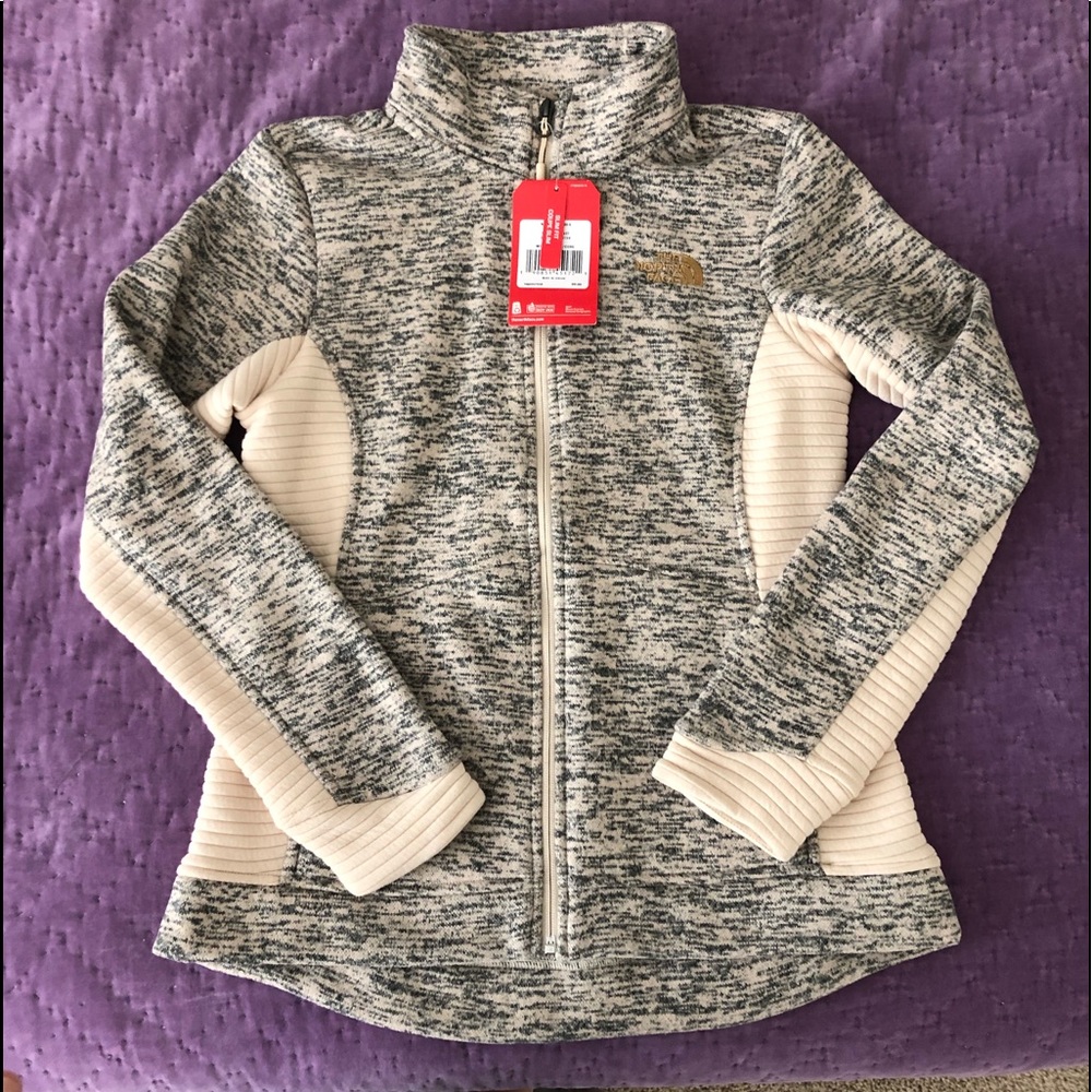 NWT!✅🆕 North Face jacket tan/cream color